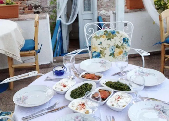 Florina Gæstehus Ayvalı