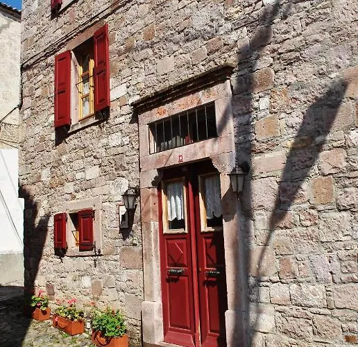 Florina 4* Айвалык